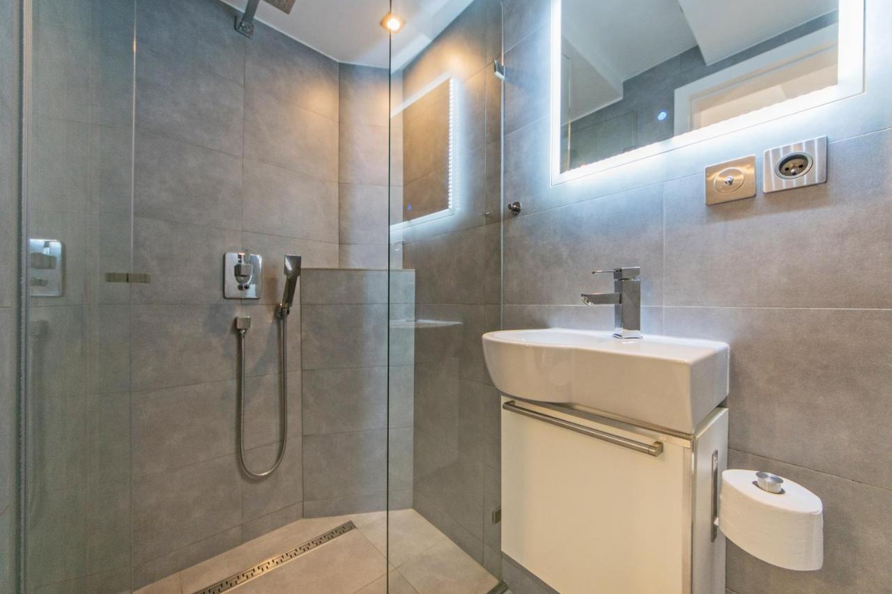 Studio Four - Prywatne Wejscie I Taras W Centrum Sopotu Bagian luar foto