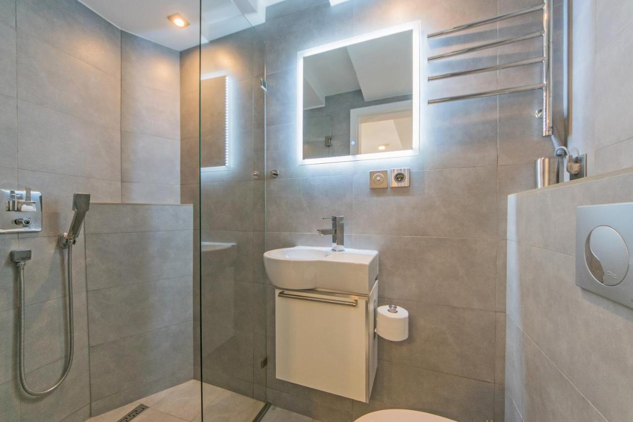 Studio Four - Prywatne Wejscie I Taras W Centrum Sopotu Bagian luar foto